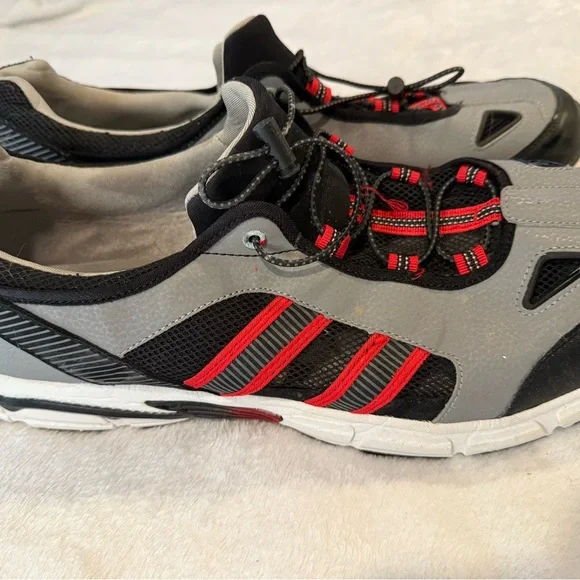 KingSize Gray and Red Water Shoes - Picture 2 of 3